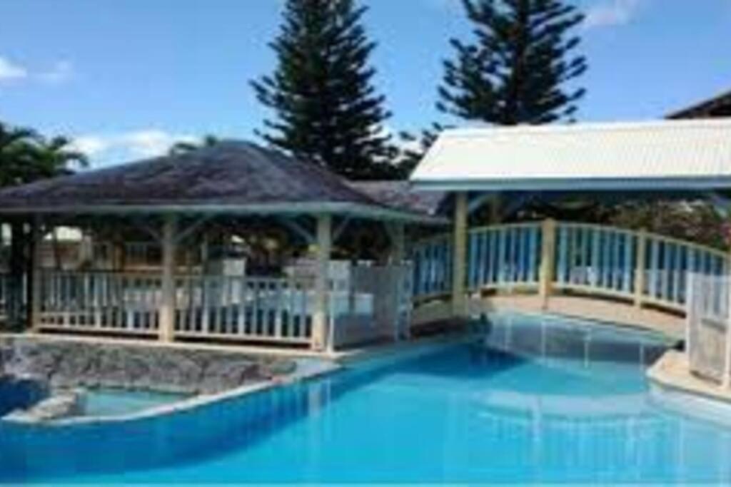 Appartement Ker-Eol Residence Canouan Sainte-Anne Avec Piscine Dış mekan fotoğraf